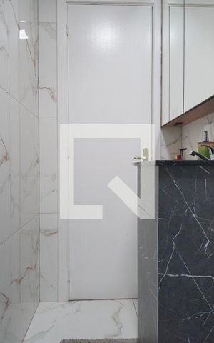Casa à venda com 220m², 2 quartos e 4 vagas Casa à venda com 220m², 2 quartos e 4 vagasBanheiro