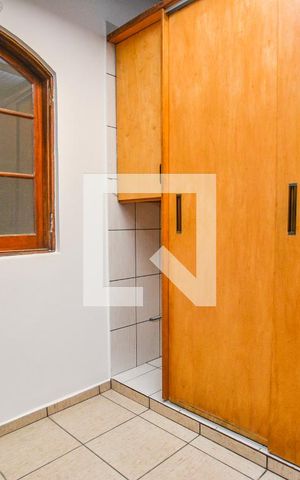 Casa à venda com 220m², 3 quartos e 4 vagasÁrea de Serviço