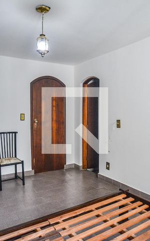 Casa à venda com 220m², 3 quartos e 4 vagasQuarto Suíte