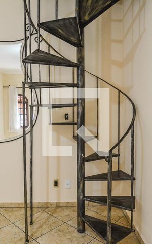 Casa à venda com 220m², 3 quartos e 4 vagasSala