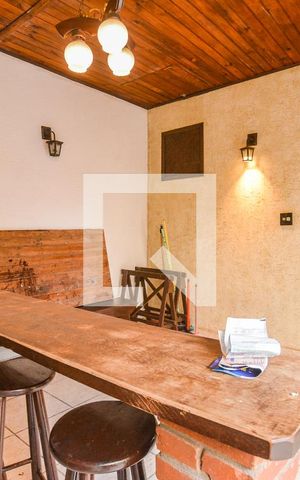 Casa à venda com 220m², 3 quartos e 4 vagasÁrea gourmet