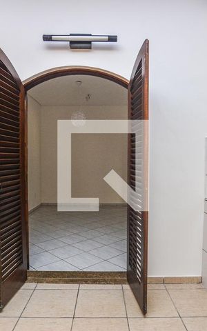 Casa à venda com 220m², 3 quartos e 4 vagasÁrea de Serviço