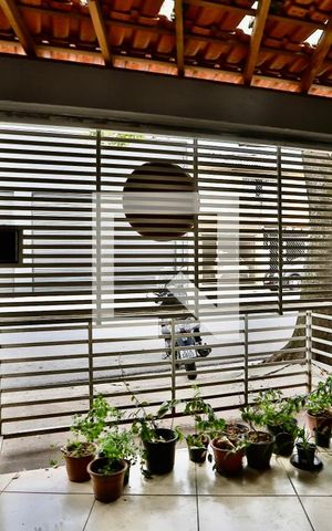 Casa à venda com 120m², 3 quartos e 1 vaga Casa à venda com 120m², 3 quartos e 1 vagaGaragem