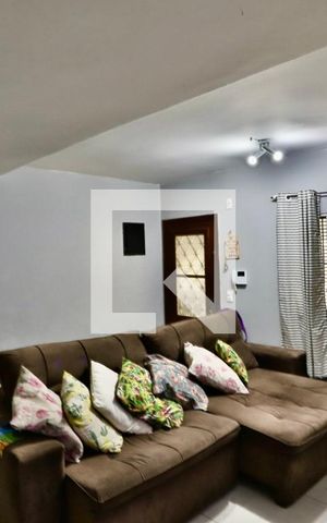 Casa à venda com 120m², 3 quartos e 1 vaga Casa à venda com 120m², 3 quartos e 1 vagaSala