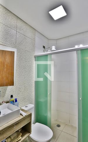 Casa à venda com 120m², 3 quartos e 1 vaga Casa à venda com 120m², 3 quartos e 1 vagaBanheiro