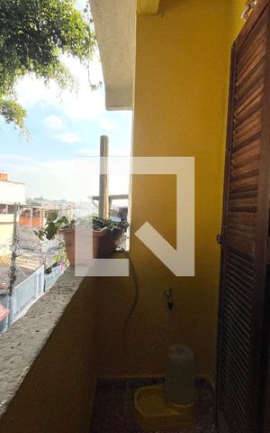 Casa à venda com 120m², 2 quartos e 1 vaga Casa à venda com 120m², 2 quartos e 1 vagaVaranda da Suíte 2