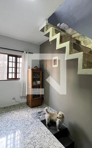 Casa à venda com 120m², 2 quartos e 1 vaga Casa à venda com 120m², 2 quartos e 1 vagaSala
