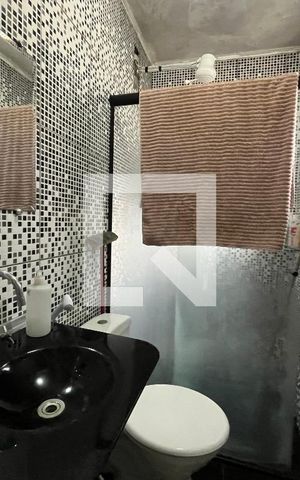 Casa à venda com 120m², 2 quartos e 1 vaga Casa à venda com 120m², 2 quartos e 1 vagaBanheiro da Suíte 1