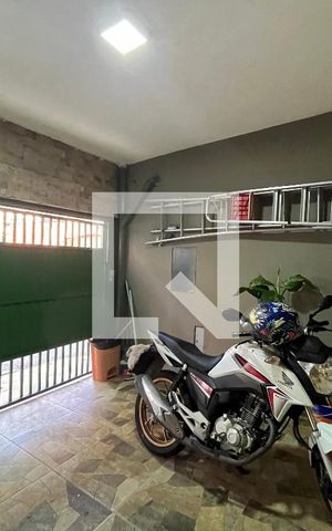 Casa à venda com 120m², 2 quartos e 1 vaga Casa à venda com 120m², 2 quartos e 1 vagaGaragem