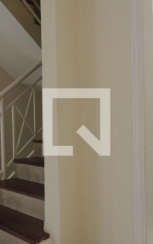 Casa de condomínio à venda com 250m², 4 quartos e 2 vagasSala
