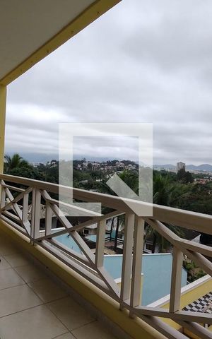Casa de condomínio à venda com 250m², 4 quartos e 2 vagas Casa de condomínio à venda com 250m², 4 quartos e 2 vagasVaranda