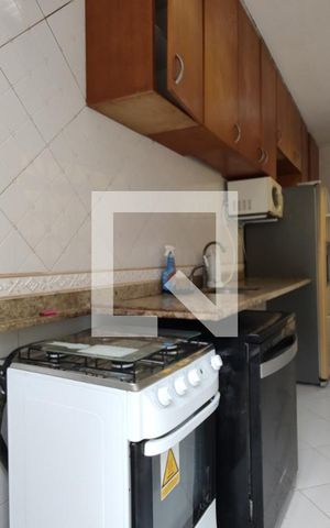 Casa de condomínio à venda com 250m², 4 quartos e 2 vagas Casa de condomínio à venda com 250m², 4 quartos e 2 vagasCozinha - Armários