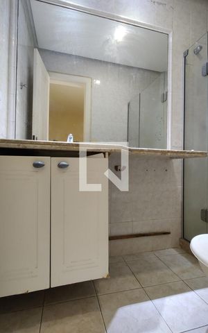 Casa de condomínio à venda com 250m², 4 quartos e 2 vagasBanheiro Social