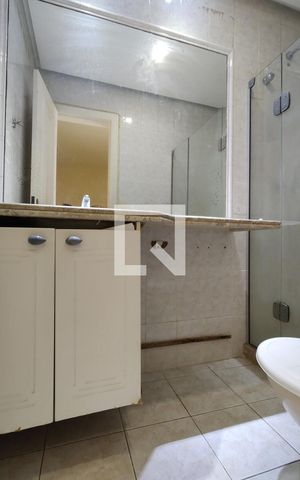 Casa de condomínio à venda com 250m², 4 quartos e 2 vagasBanheiro Social