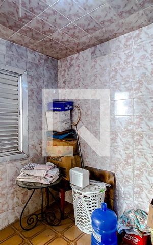 Casa à venda com 130m², 3 quartos e 2 vagasQuarto de Serviço