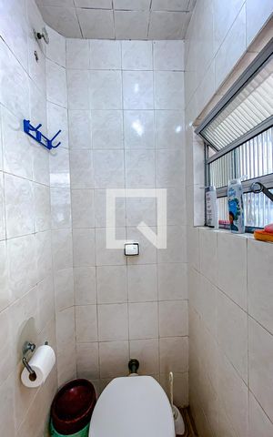 Casa à venda com 130m², 3 quartos e 2 vagasBanheiro de serviço