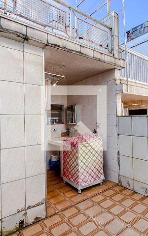 Casa à venda com 130m², 3 quartos e 2 vagasÁrea externa