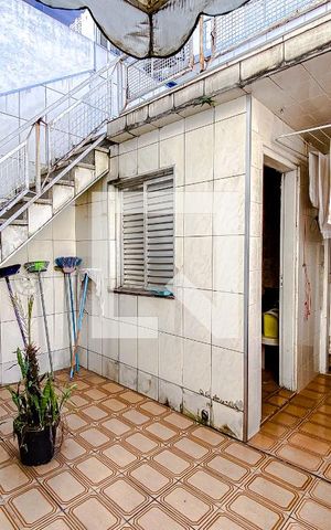 Casa à venda com 130m², 3 quartos e 2 vagasÁrea externa