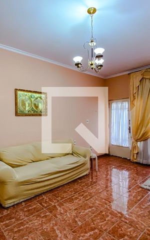 Casa à venda com 130m², 3 quartos e 2 vagasSala
