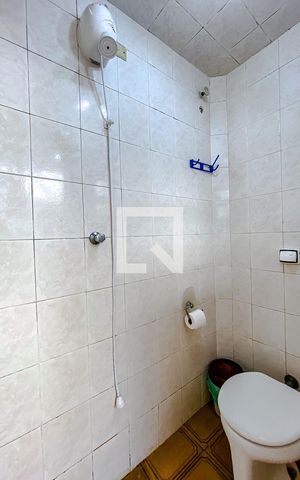 Casa à venda com 130m², 3 quartos e 2 vagasBanheiro de serviço