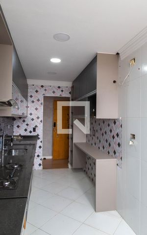 Apartamento à venda com 60m², 2 quartos e 1 vaga Apartamento à venda com 60m², 2 quartos e 1 vagaCozinha e Área de Serviço