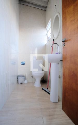 Casa à venda com 260m², 3 quartos e 3 vagasBanheiro de serviço