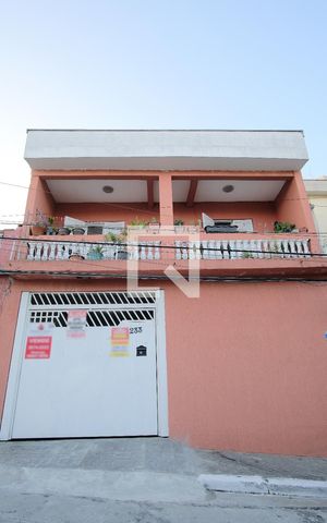 Casa à venda com 260m², 3 quartos e 3 vagasFachada