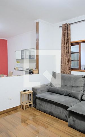 Casa à venda com 260m², 3 quartos e 3 vagasSala