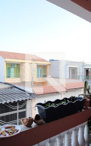 Casa à venda com 260m², 3 quartos e 3 vagasVaranda