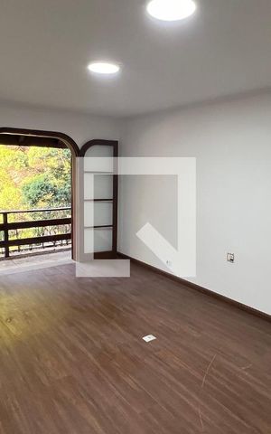 Casa para alugar com 929m², 4 quartos e 4 vagas Casa para alugar com 929m², 4 quartos e 4 vagasSuite 1