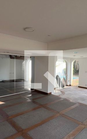 Casa para alugar com 929m², 4 quartos e 4 vagas Casa para alugar com 929m², 4 quartos e 4 vagasSala