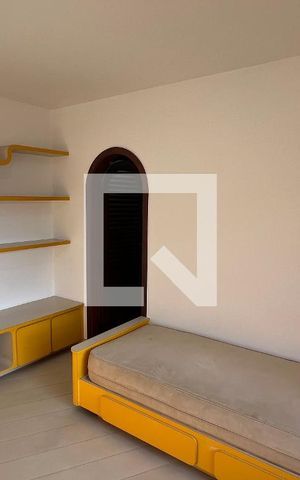 Casa para alugar com 929m², 4 quartos e 4 vagas Casa para alugar com 929m², 4 quartos e 4 vagasQuarto 1
