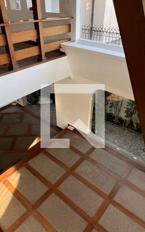 Casa para alugar com 929m², 4 quartos e 4 vagas Casa para alugar com 929m², 4 quartos e 4 vagasVista da sala