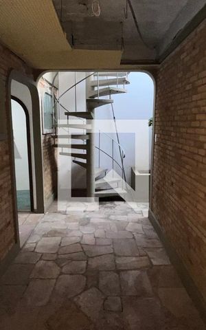 Casa para alugar com 929m², 4 quartos e 4 vagas Casa para alugar com 929m², 4 quartos e 4 vagasÁrea da piscina