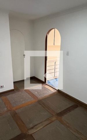 Casa para alugar com 929m², 4 quartos e 4 vagas Casa para alugar com 929m², 4 quartos e 4 vagasCopa