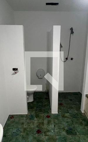 Casa para alugar com 929m², 4 quartos e 4 vagas Casa para alugar com 929m², 4 quartos e 4 vagasVestiário 1