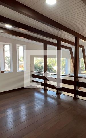 Casa para alugar com 929m², 4 quartos e 4 vagas Casa para alugar com 929m², 4 quartos e 4 vagasSala privativa