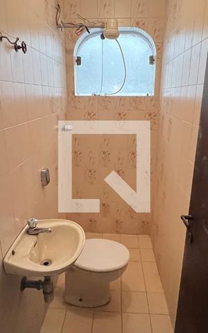 Casa para alugar com 929m², 4 quartos e 4 vagas Casa para alugar com 929m², 4 quartos e 4 vagasBanheiro de serviço