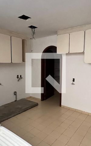 Casa para alugar com 929m², 4 quartos e 4 vagas Casa para alugar com 929m², 4 quartos e 4 vagasLavanderia