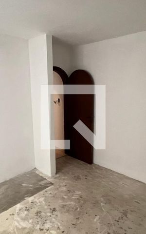 Casa para alugar com 929m², 4 quartos e 4 vagas Casa para alugar com 929m², 4 quartos e 4 vagasQuarto de Serviço