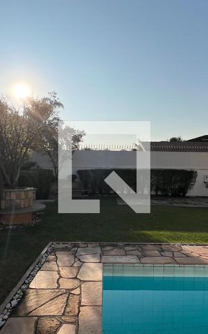 Casa para alugar com 929m², 4 quartos e 4 vagas Casa para alugar com 929m², 4 quartos e 4 vagasPiscina