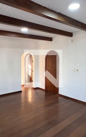 Casa para alugar com 929m², 4 quartos e 4 vagas Casa para alugar com 929m², 4 quartos e 4 vagasSala privativa