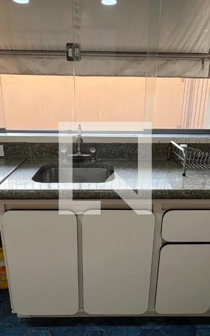 Casa para alugar com 929m², 4 quartos e 4 vagas Casa para alugar com 929m², 4 quartos e 4 vagasCozinha