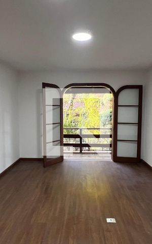 Casa para alugar com 929m², 4 quartos e 4 vagas Casa para alugar com 929m², 4 quartos e 4 vagasSuite 1