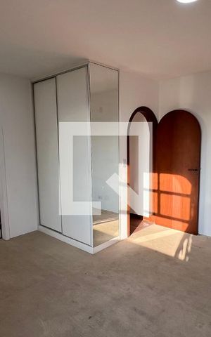 Casa para alugar com 929m², 4 quartos e 4 vagas Casa para alugar com 929m², 4 quartos e 4 vagasSuite 2