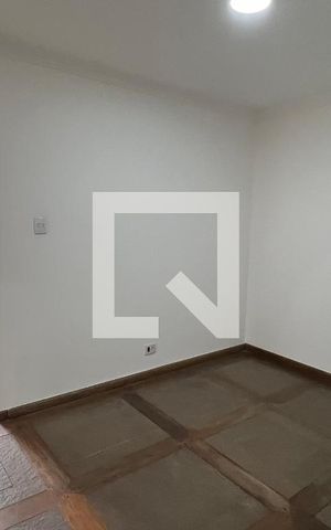 Casa para alugar com 929m², 4 quartos e 4 vagas Casa para alugar com 929m², 4 quartos e 4 vagasCopa
