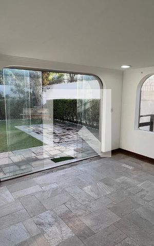 Casa para alugar com 929m², 4 quartos e 4 vagas Casa para alugar com 929m², 4 quartos e 4 vagasSala