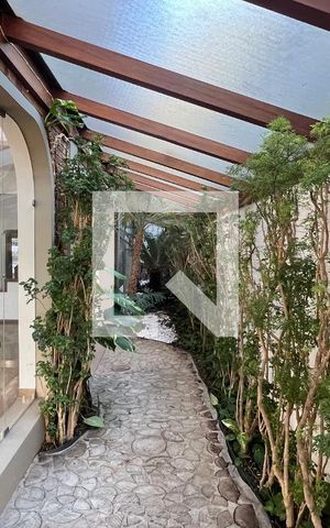 Casa para alugar com 929m², 4 quartos e 4 vagas Casa para alugar com 929m², 4 quartos e 4 vagasJardim de inverno
