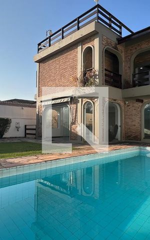 Casa para alugar com 929m², 4 quartos e 4 vagas Casa para alugar com 929m², 4 quartos e 4 vagasPiscina