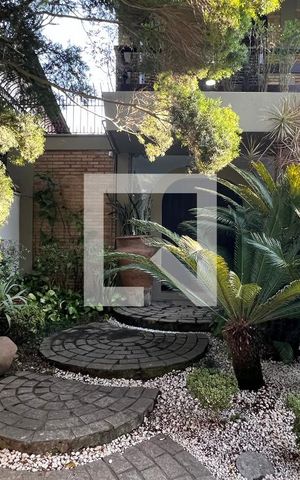 Casa para alugar com 929m², 4 quartos e 4 vagas Casa para alugar com 929m², 4 quartos e 4 vagasEntrada